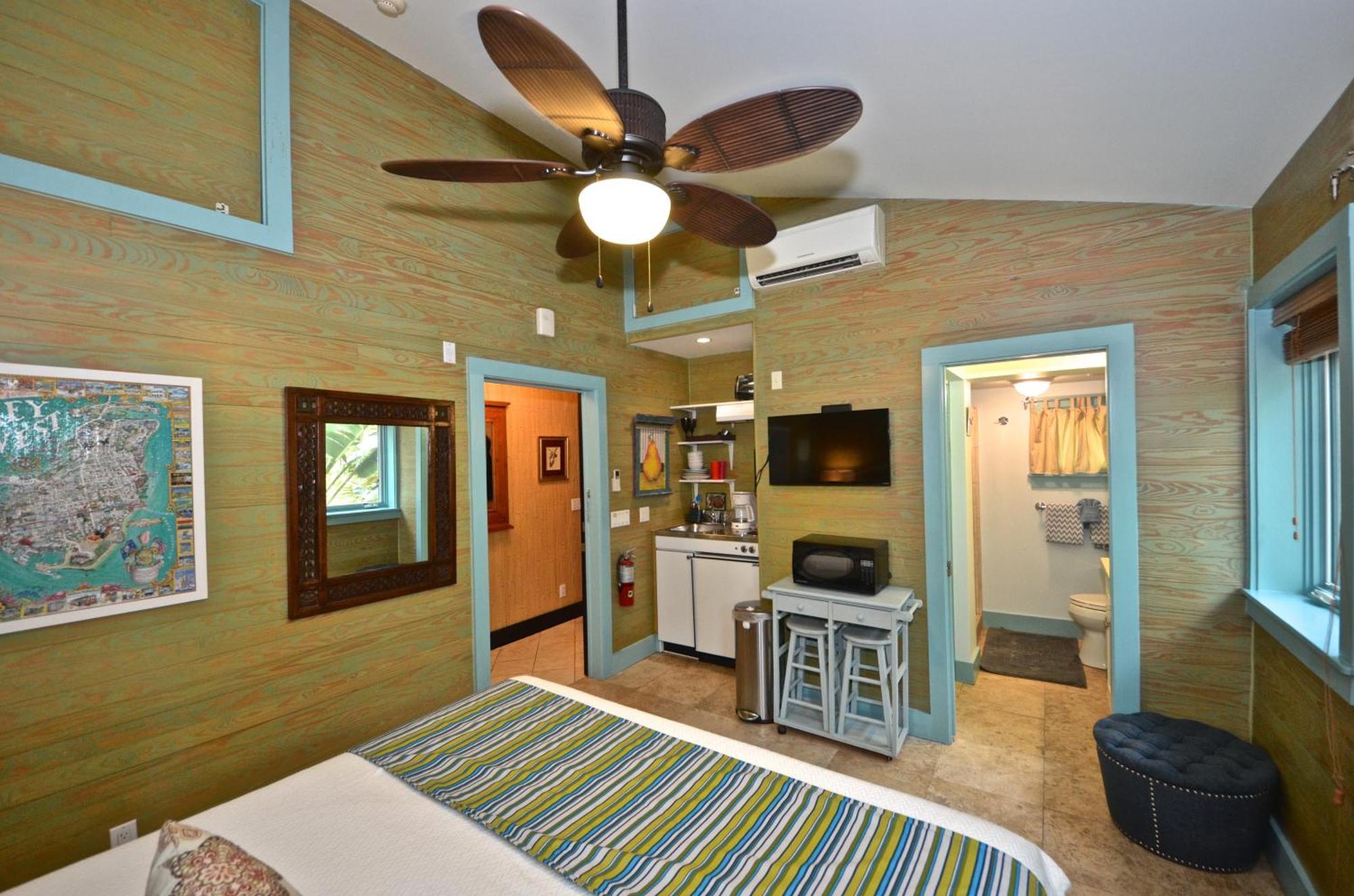 Pescado Penthouse On Duval Villa Key West Room photo